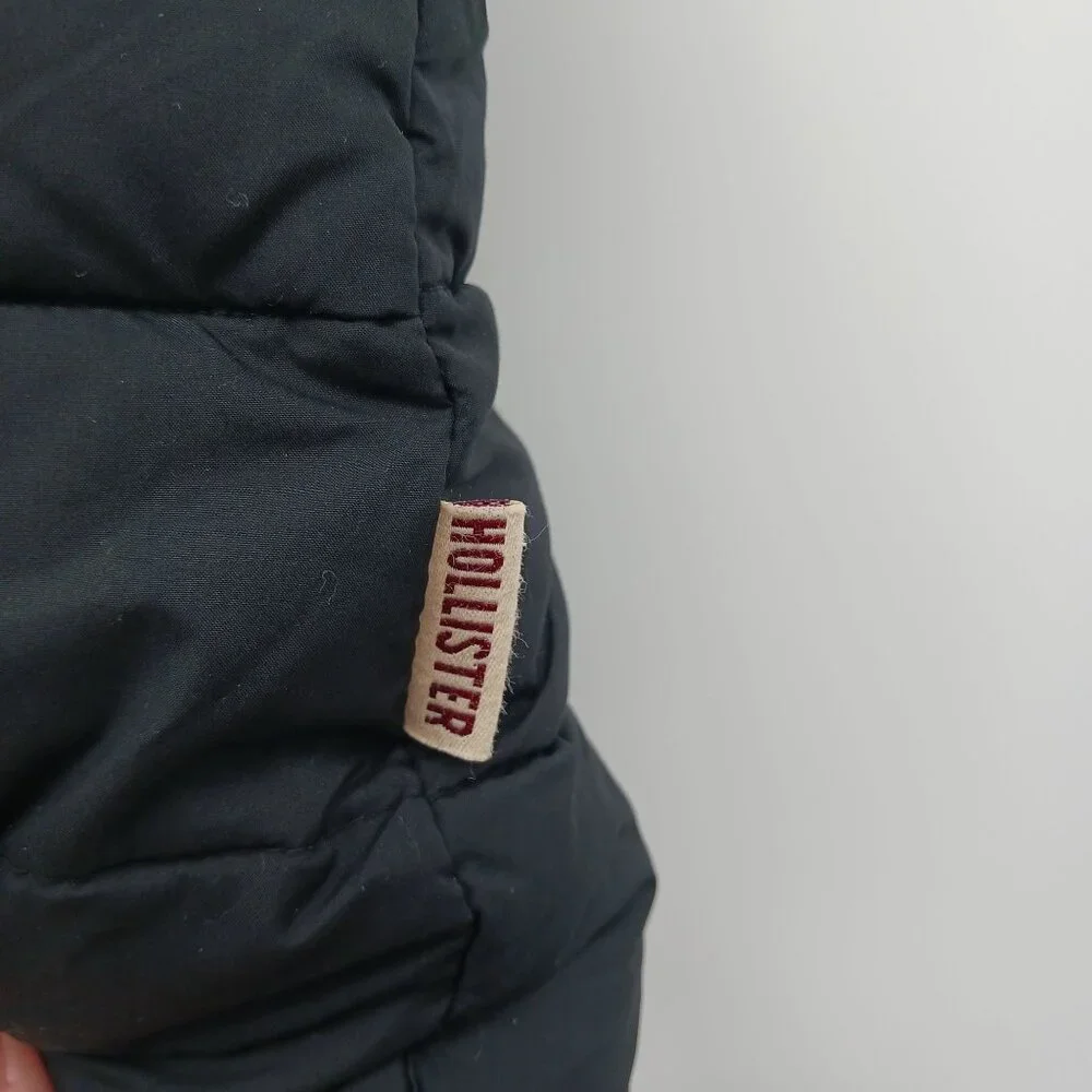 Hollister Black Puffer Vest Sherpa Lining Hood Size Medium